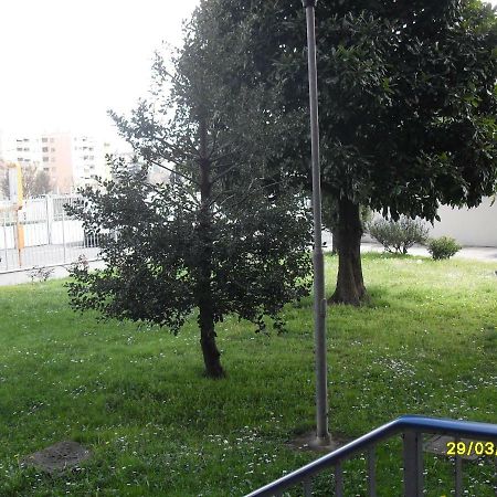 Готель Milan House Екстер'єр фото