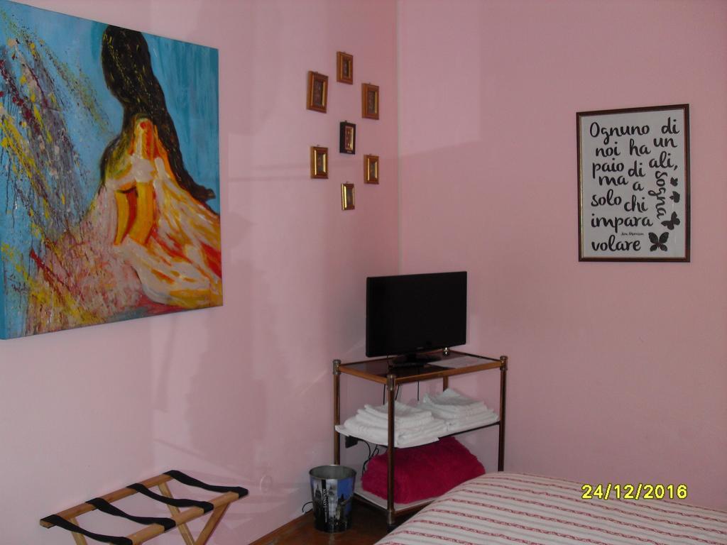 Готель Milan House Екстер'єр фото