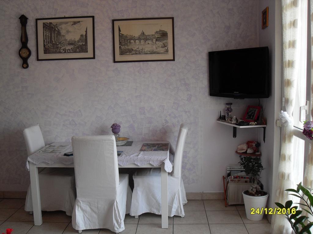 Готель Milan House Екстер'єр фото